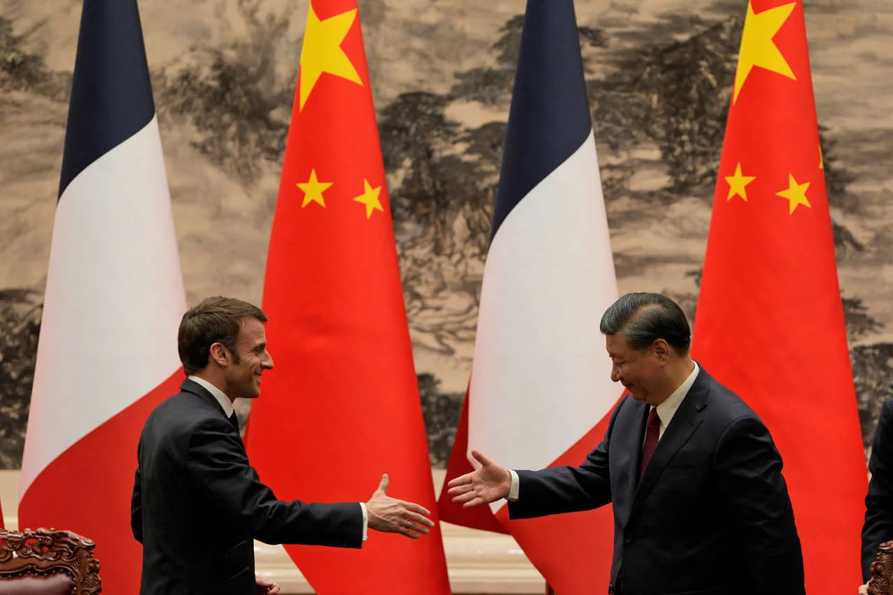 Macron in China to Convince Xi Jinping to “Bring Russia to Reason”